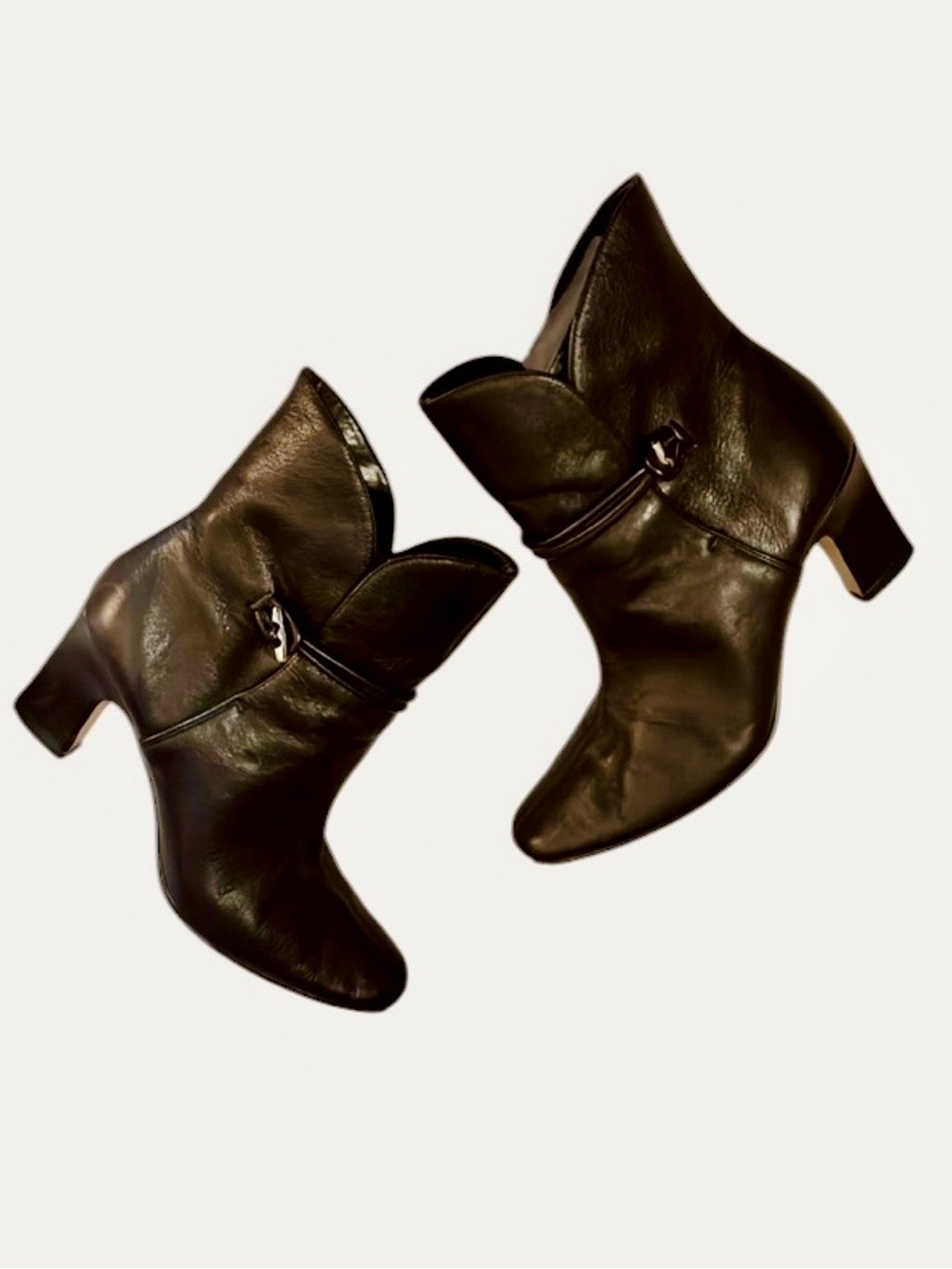 Jennifer Gucci Women’s Tia Brown Leather Square Toe Heeled Ankle Boots 8